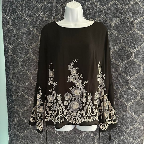 Maurices women's medium NWT black sheer whtie floral long sleeve blouse - Picture 1 of 4